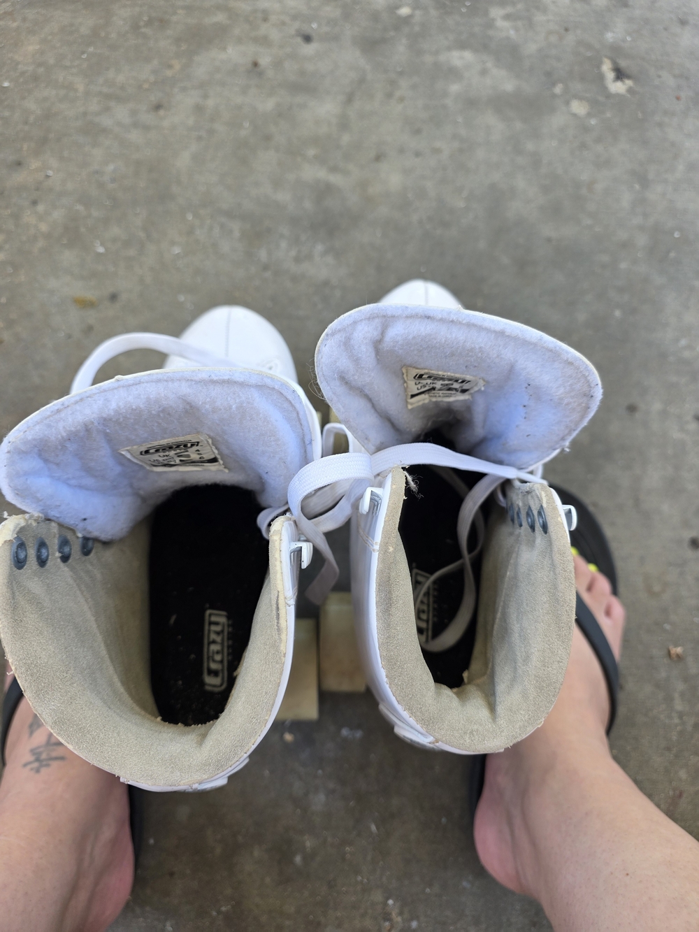 RtA White Women's Lace-Up Roller Skate - Picture 5 of 5